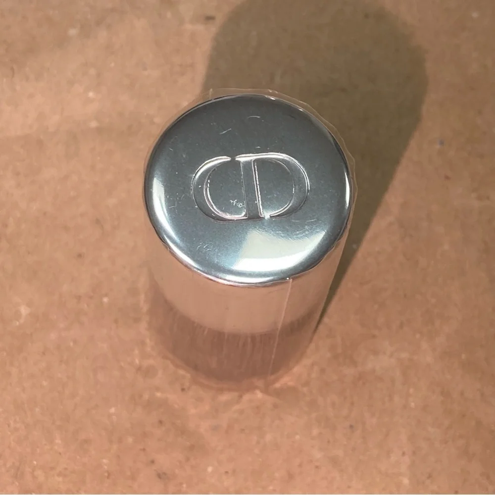 CD dior brush